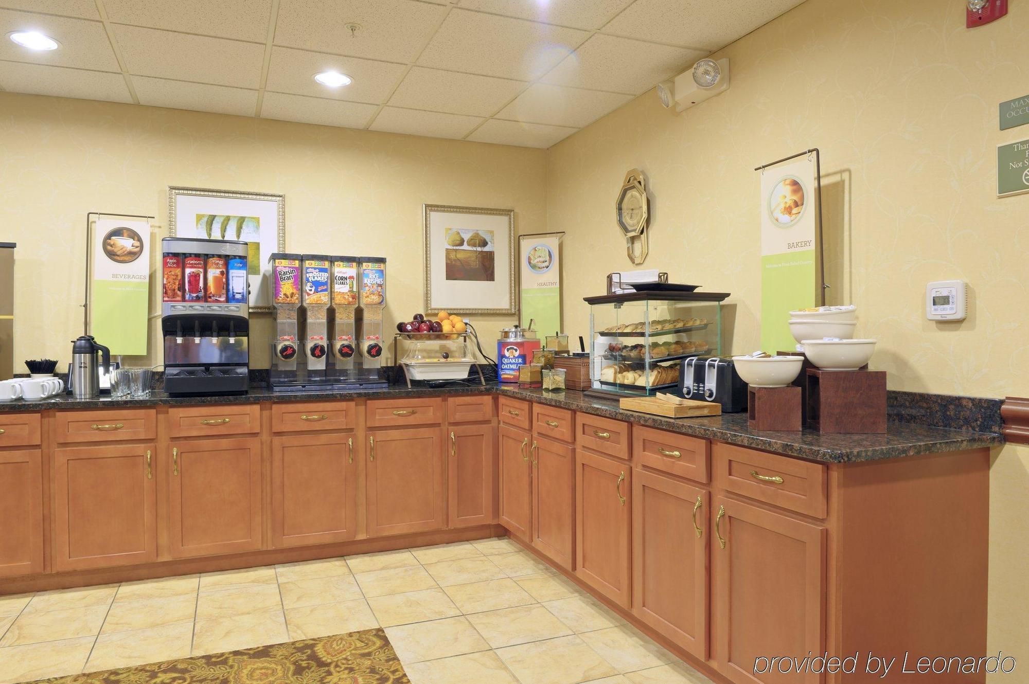 Country Inn & Suites By Radisson, Rossford - Toledo South Restaurant photo