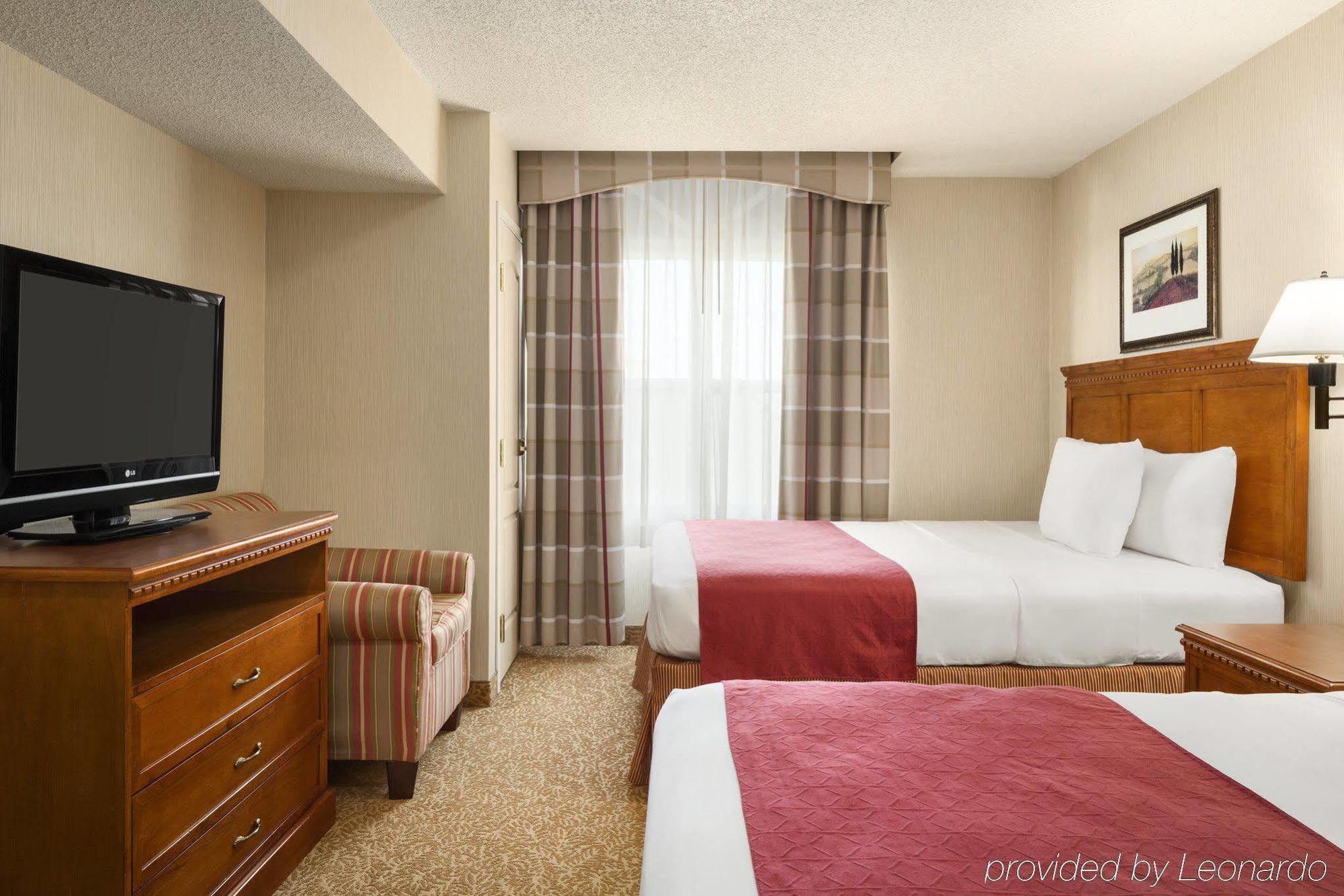Country Inn & Suites By Radisson, Rossford - Toledo South Exterior photo